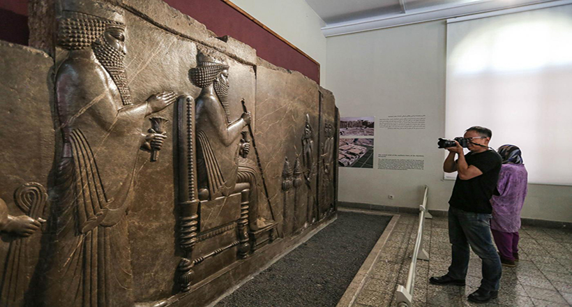 El museo nacional de Irán, el relive aqueménida